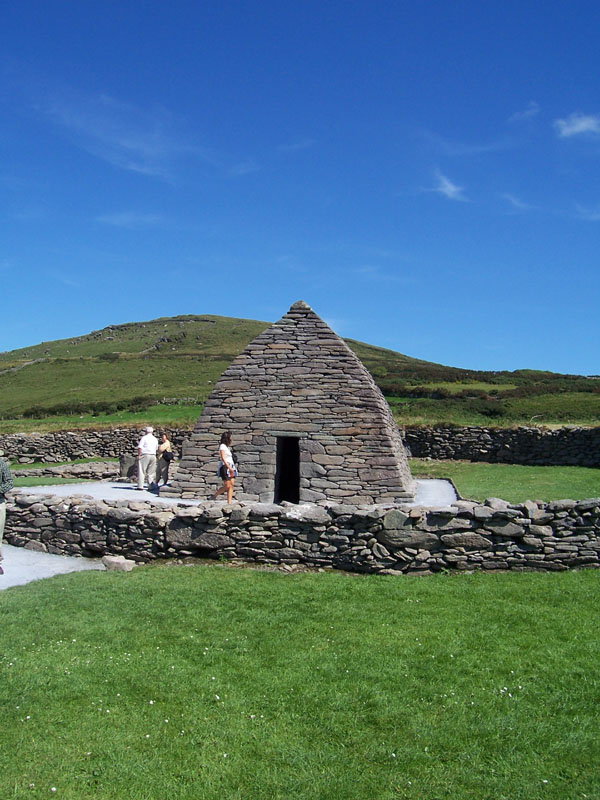 IRL2005_1123Dingle-GallarusOratory